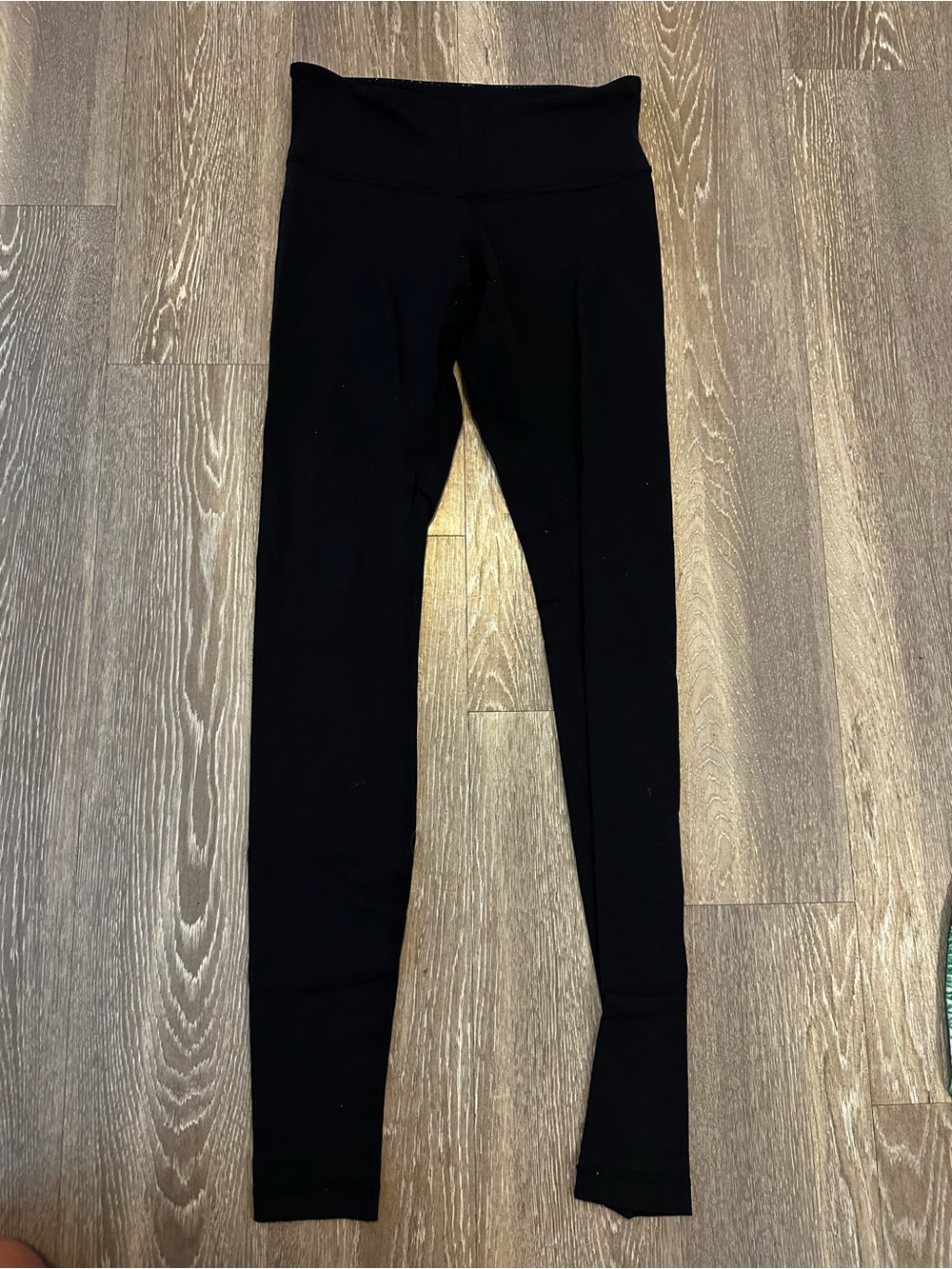 Lululemon Wunder Under Legging - Picture 2 of 3